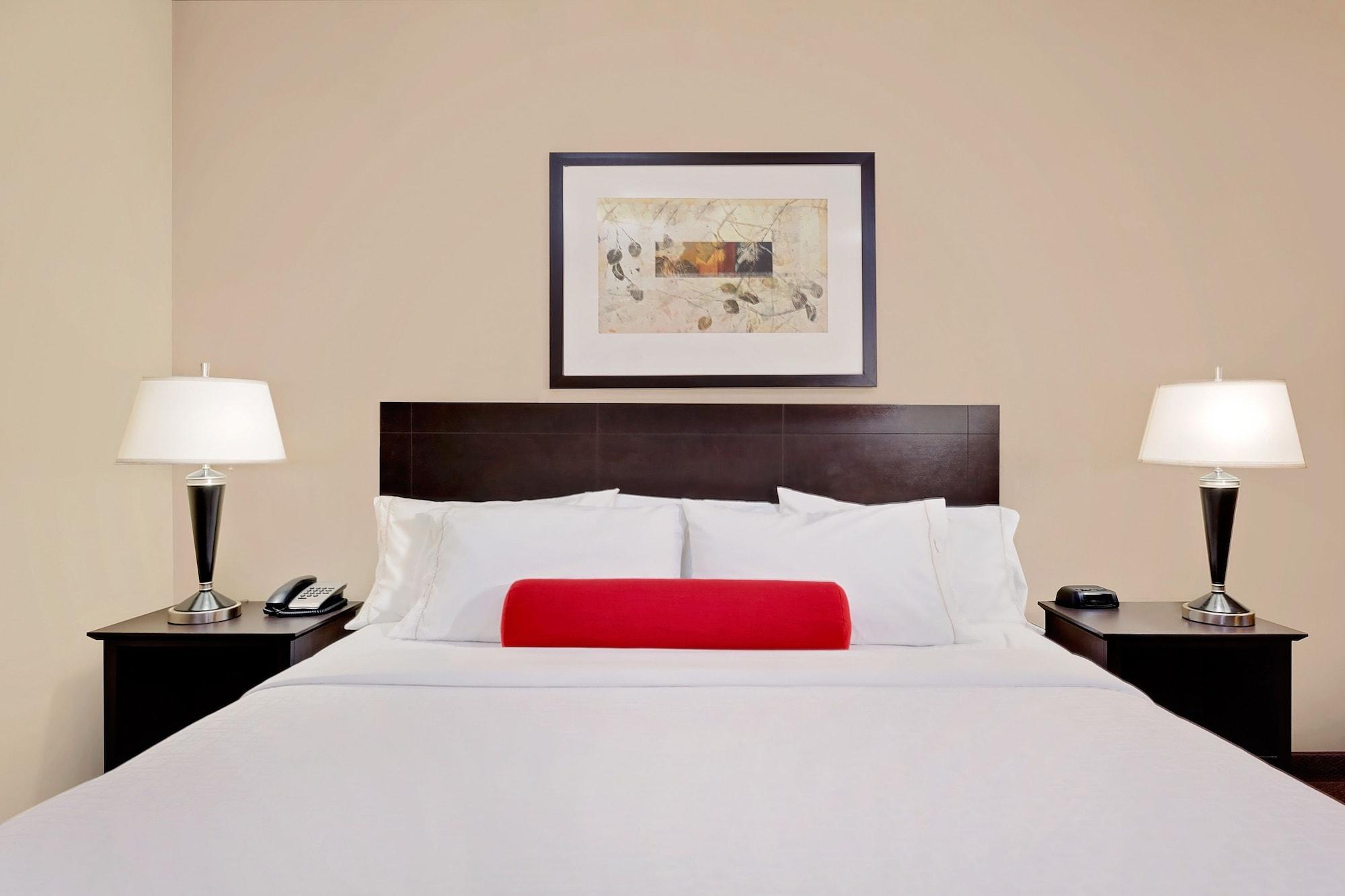 Ramada By Wyndham Camrose Hotel Luaran gambar