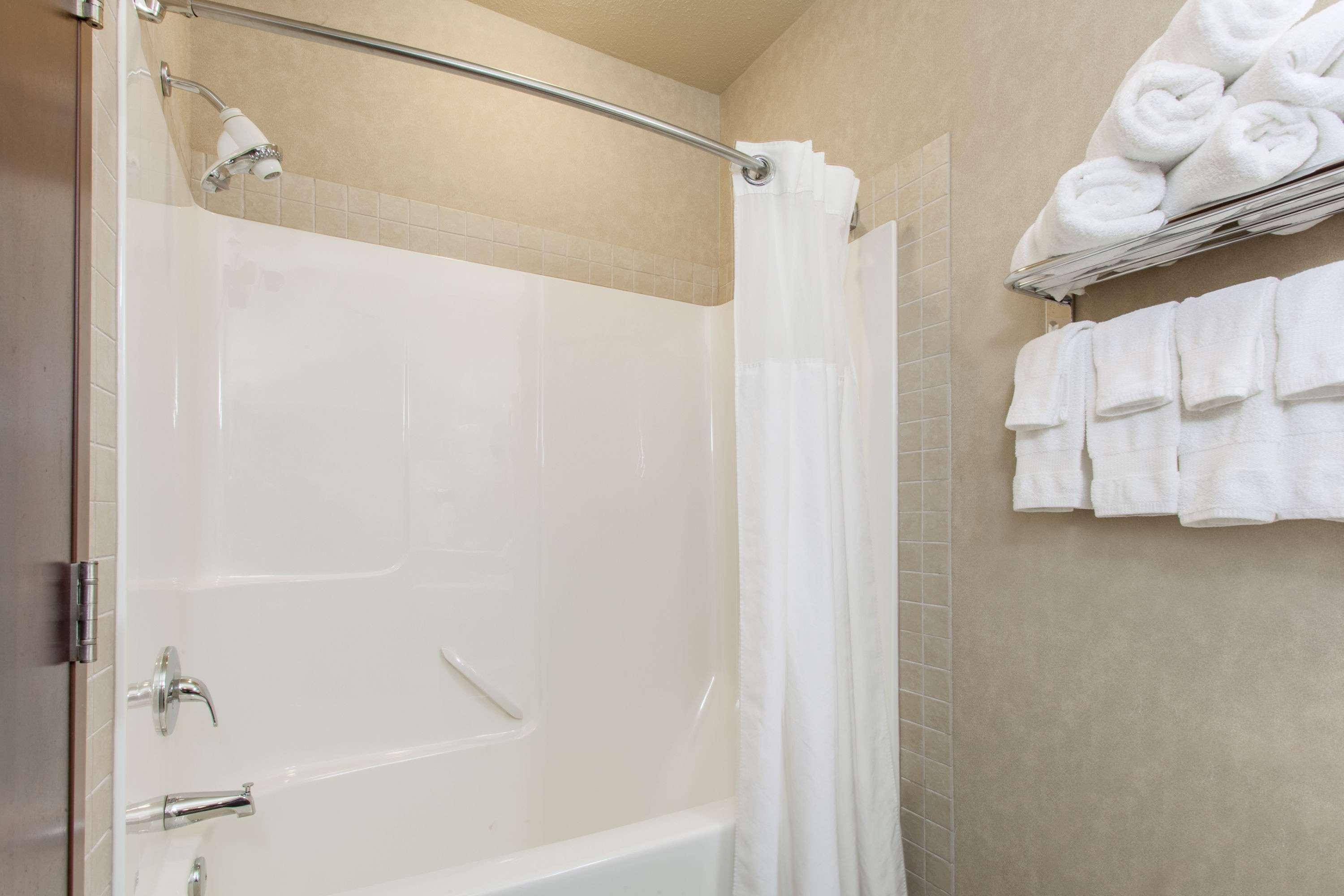 Ramada By Wyndham Camrose Hotel Luaran gambar
